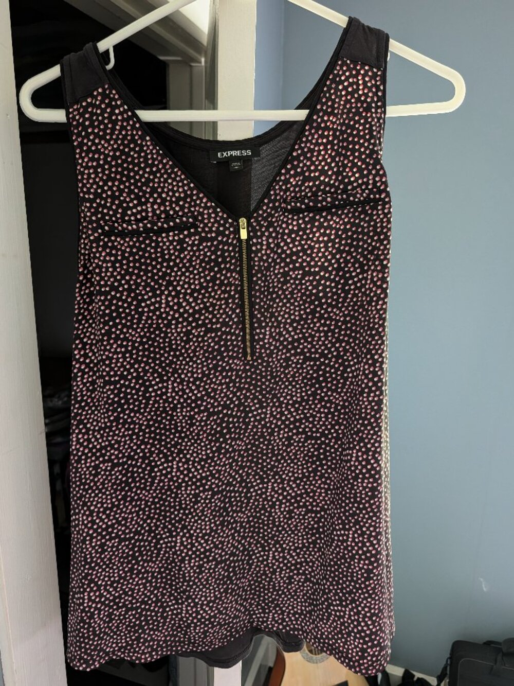 Sleeveless blouse
